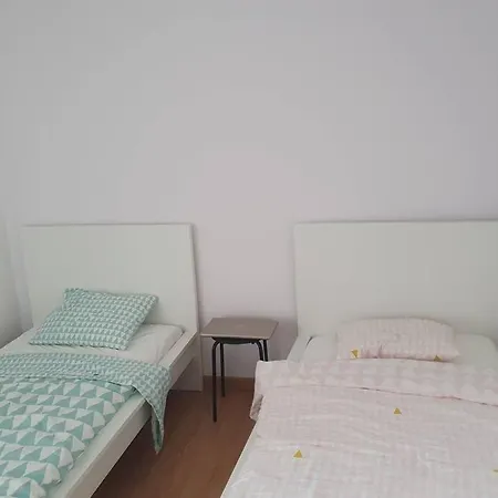 Lovely 2-Bedroom Flat With Free Parking Appartamento Caldas Da Rainha